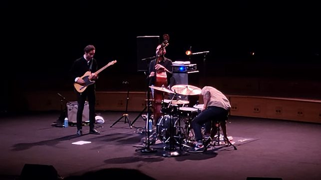 Montag…wieder mal was von Juilan Lage